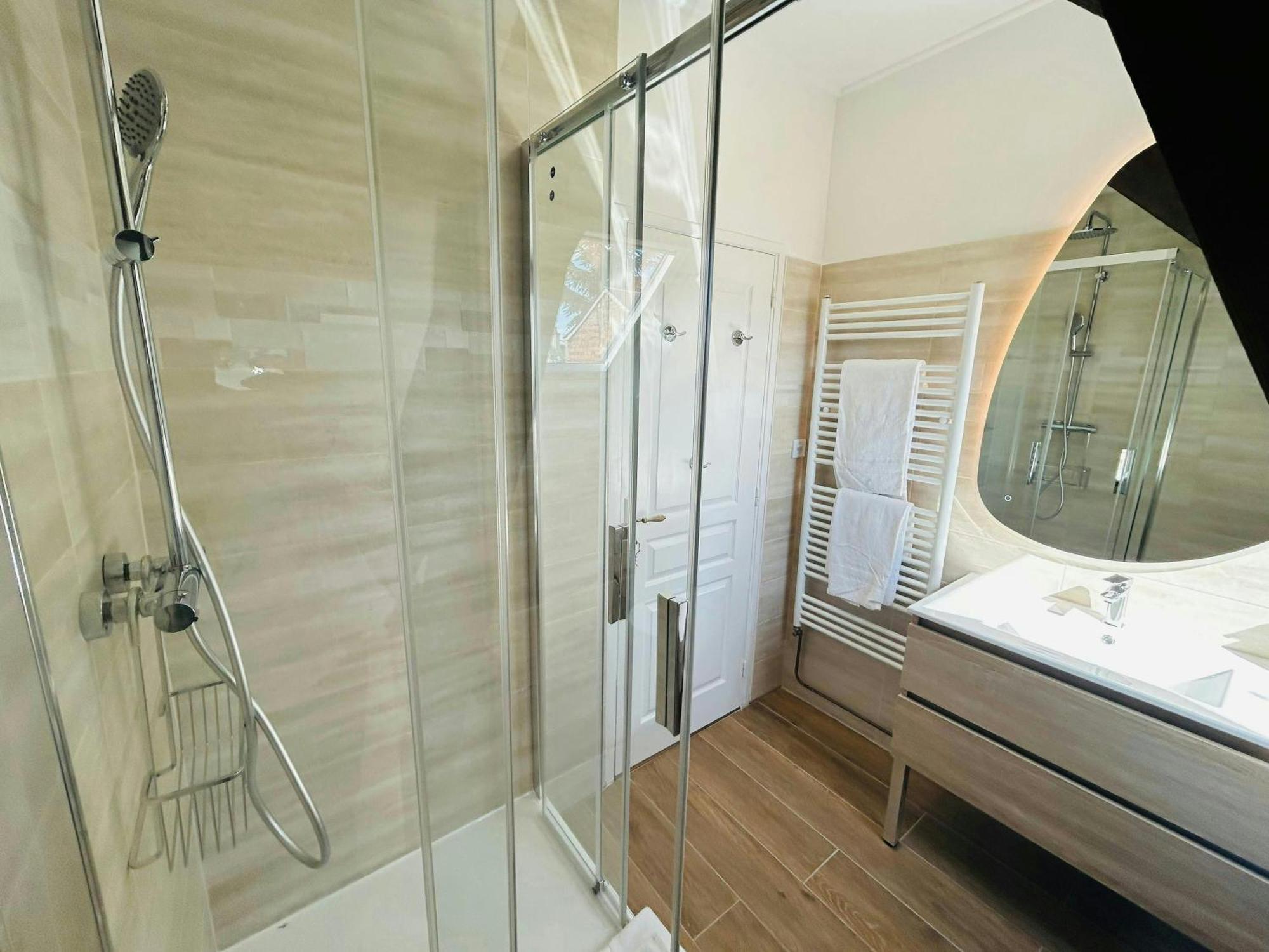Le Majestueux Brulee Hypercentre Parking Apartment Reims Exterior photo